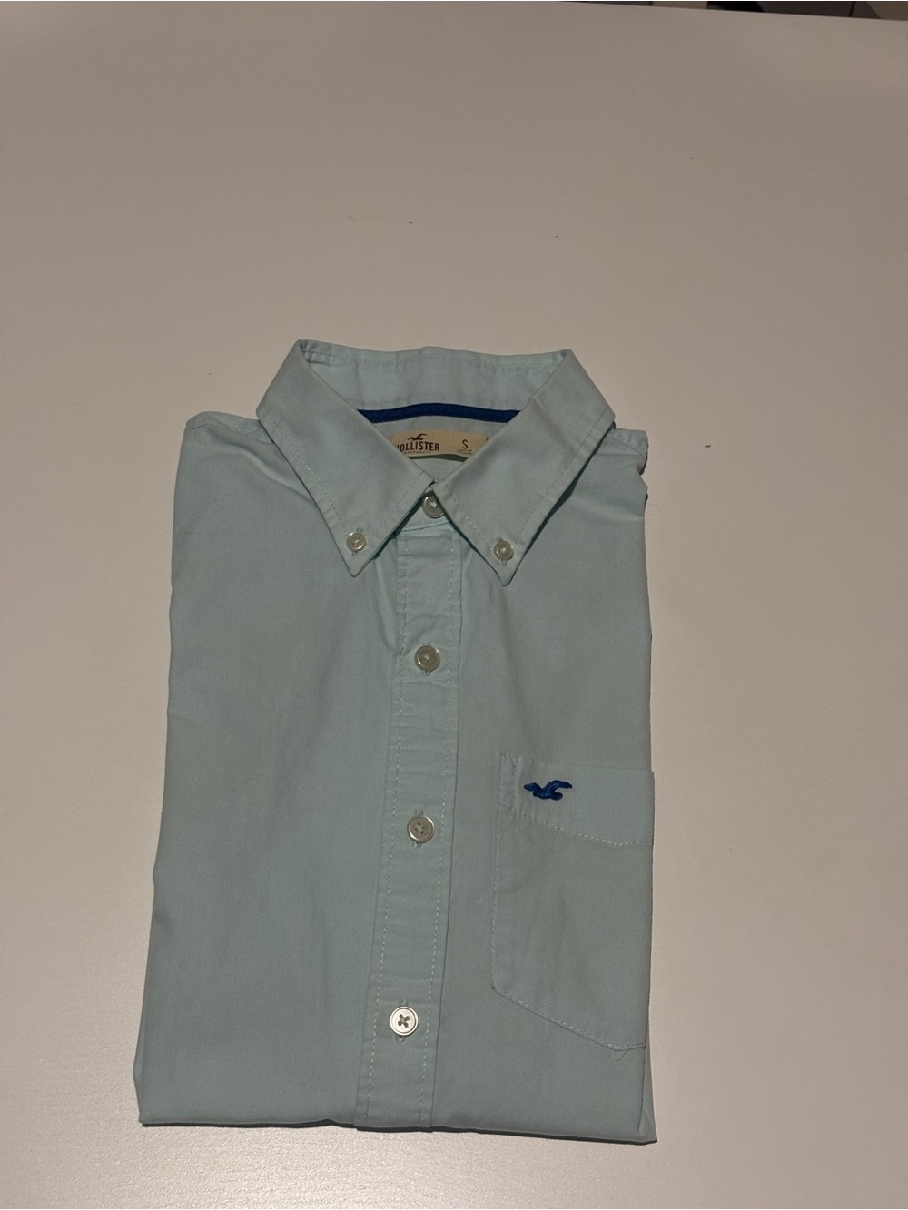 Hollister Women’s  Light Blue Button-Down Shirt